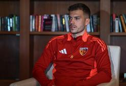 Kayserispor'da Laszlo Benes transfer sürecini anlattı: 'Gelmeden önce Skriniar ve Satka ile görüştü'