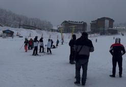 Bursa'da kar kalınlığı 60 santimetreyi geçti