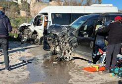 Osmaniye'de işçi taşıyan servis minibüsü ile hafif ticari araç çarpıştı