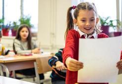 Okul Öncesi Karne Görüşleri: Minik Öğrenciler İçin Sevgi Dolu, Cesaretlendirici ve Gelişimi Destekleyen Karne Görüşleri & Mesajları