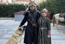 Törene atlarla geldiler: Film kostümüyle masal gibi nikah