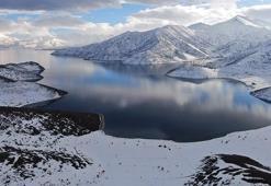 Van'da muhteşem görüntüler! Vatandaşlar oraya akın etti