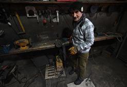 Düzce'de evinin odasında tek başına yapıyor! Kış gelince talep patladı, 81 ile gönderiyor