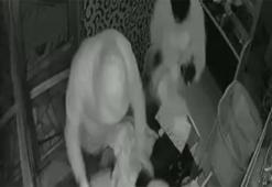 40 saniyede 1.5 milyon liralık altın buhar oldu! Kameralara anbean yansıdı