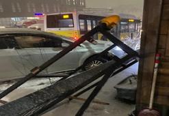 Başakşehir'de yürekleri ağza getiren kaza! Ortalık savaş alanına döndü