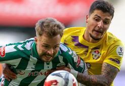 TÜMOSAN Konyaspor, ikas Eyüpspor maçında puanı son nefeste kurtardı