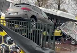 Kontrolden çıkan İETT otobüsü otoparka daldı