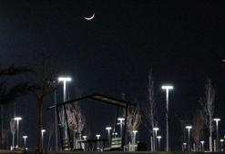 2026’nın ilk hilal ay görseli Van’da şölen sundu