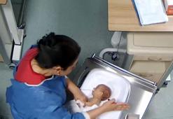 Cani hemşireden 5 günlük bebeğe 14 dakika kan işkencesi! Vahşet kameraya takıldı