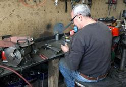 Trabzon'un köyünde üretiliyor! Dünyada eşi benzeri yok, çilingir bile açamıyor, kapış kapış satıyor