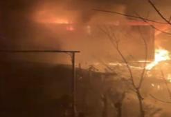 Sancaktepe'de korkutan yangın! Alevler bir anda binayı sardı