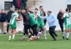 Rize'de amatör maçta saha karıştı, yumruklar konuştu