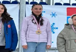 Hakkarili sporcular Erzurum'da resmen şov yaptı! Sporcular pistleri salladı