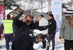 Adanalının kar keyfi böyle olur! Leğenle, bidonla, poşetle yarıştılar