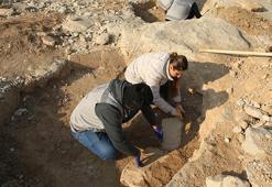 Atatürk Barajı’ndan tarih fışkırdı! Sular çekilince Göbeklitepe’nin ikizi ortaya çıktı"