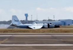 NASA'ya ait uçak iniş takımlarının açılmaması sonucu gövde üzerine iniş yaptı