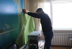 Bu arılar doğada değil Kayseri'de bir apartmanın 15. katında yaşıyor! Elektrik ustası kurduğu sensörlü sistemle arılarını böyle besliyor