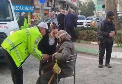 Bursa'dan yürek ısıtan görüntüler...Trafik polisi, elini bir an olsun bırakmadı