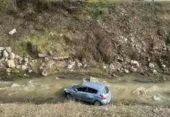 Bolu’da korkunç kaza! Kontrolden çıkan otomobil dereye uçtu: 3 yaralı