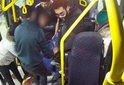 Bursa'da halk otobüsünde zamanla yarış! Kalp krizi geçiren yolcu, şoför ve yolcular sayesinde hayata tutundu