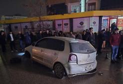 Gaziantep'te yağış sonrası çöken yol kazaya neden oldu