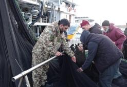 İğneada ve Gürcistan’da hamsi umudu tükeniyor: Balıkçılar erken paydos etmeye başladı, tekneler karaya çekilmeye başladı