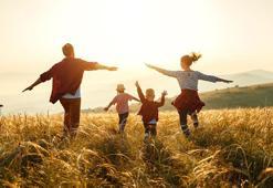 2025 aile yılı projeleri bir bir hayata geçiyor! Ücretsiz aile danışmanlığı 7 bölgede 7 ilde pilot uygulama olarak başladı