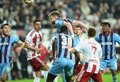 Antalyaspor-Trabzonspor maçında penaltı kaçtı puanlar paylaşıldı