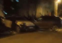 Sincan’da iki otomobil kafa kafaya çarpıştı: 2 yaralı