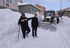 Giresun'un Bektaş Yaylası'nda kar kalınlığı 2,5 metreyi buldu