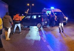 Otomobille hafif ticari aracın çarpıştığı kazada 5 kişi yaralandı