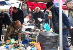Ankara'da cumartesi sabahı bu pazarda izdiham var! Koleksiyonerlerin yeni adresi oldu: Büyükelçi de geliyor ev hanımı da: 'Çöp' diye atılanlar hazineye dönüşüyor