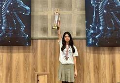 Adana’nın gururu Melis Emekli Türkiye kürsüsünde