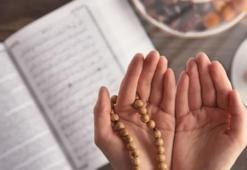 Berat Kandili'nde Üç Yasin-i Şerif Okumanın Önemi: Fazileti, Niyetleri, Saatleri ve Okunacak Dualar