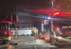 İstanbul Avcılar'da hareketli gece: Teksti deposu küle döndü!