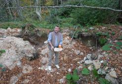 Gizemli yer altı yapıları definecilerin talanına uğradı!