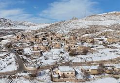 Avrupa'yı bırakıp Gabar'ın eteğine döndüler! Güneydoğu’nun Kapadokya’sı uyandı! Turist akınına uğruyor