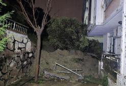 Turgutlu'da sağanak nedeniyle istinat duvarı yıkıldı