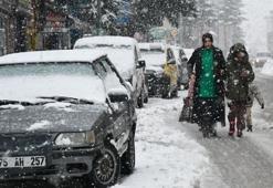 Lapa lapa kar yağışı ve sağanaklar kuvvetli geliyor! Meteoroloji İstanbul dahil birçok il için uyardı