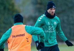 Konyaspor, İlhan Palut yönetimindeki ilk antrenmanını yaptı