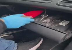 Polisin dikkati sayesinde yakayı ele verdiler! Araçtaki gizli bölmeden uyuşturucu çıktı