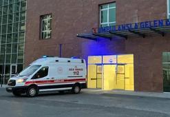 Niğde'de tır otomobille çarpıştı 4 kişi yaralandı