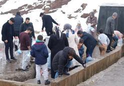 Şebeke suyunda bakteri tespit edildi, vatandaşlar çeşmelere akın etti