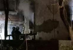 Bartın'da 2 katlı evde yangın paniğe neden oldu