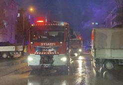Apartmanda yangın çıktı mahsur kalan aileyi itfaiye kurtardı