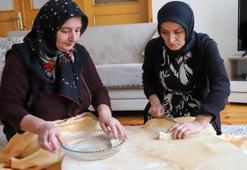 Gümüşhane'de kadınlar imece usulü hazırlıyor! Sahurda tok tutuyor, iftarda pratiklik sağlıyor