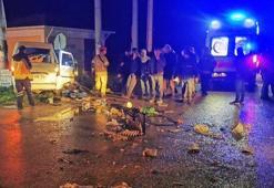 Karacabey'de kamyonet ile otomobil çarpıştı 2 kişi yaralandı