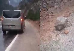 Yine aynı yer: Adana'da 4 öğretmene mezar olan Tırtat mevkiinde kayalar düşmeye devam ediyor