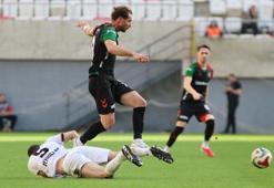 Karşıyaka zirve yolunda İzmir Çoruhlu FK'yı rahat geçti