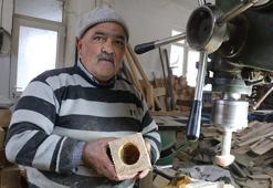 Ispartalı inşaat işçisi hobi olarak başladı, şimdi dünyaya ahşap satıyor! Çıra odunundan bardaklar yok satıyor